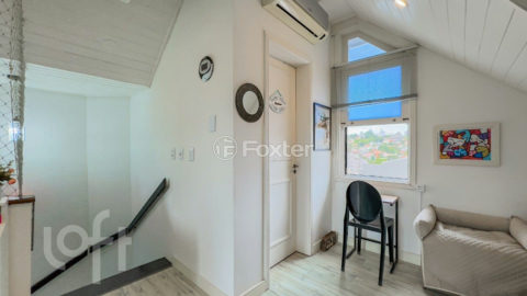 Image 34 - 1016332
