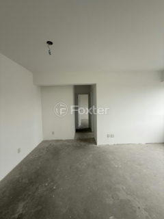 Image 11 - 1016402