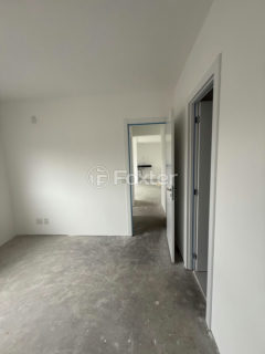 Image 22 - 1016402