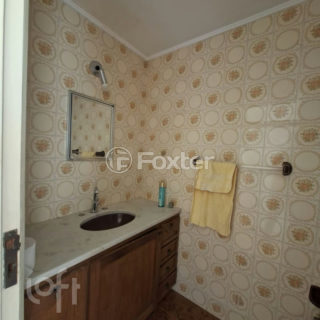 Image 23 - 1016415