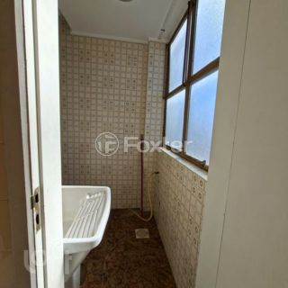Image 37 - 1016415