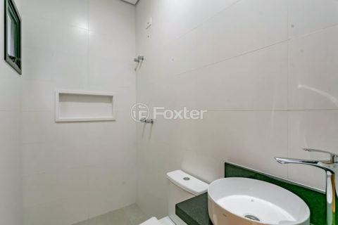 Image 32 - 1016423