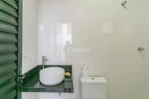 Image 37 - 1016423