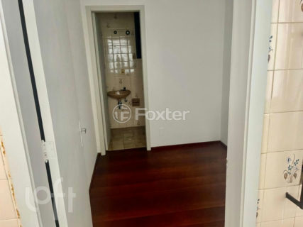 Image 2 - 1016514