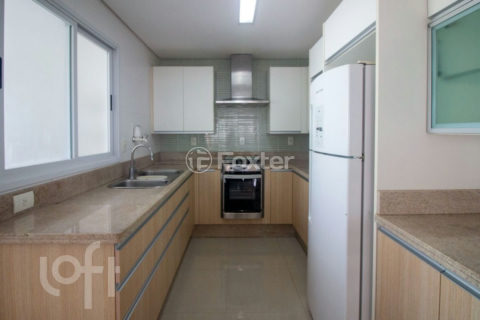 Image 7 - 1016688