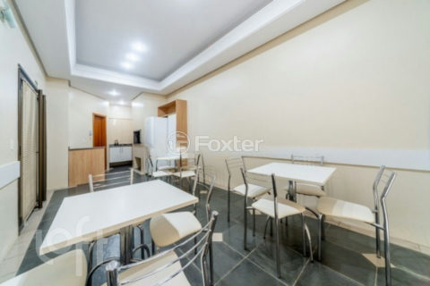 Image 21 - 1016808