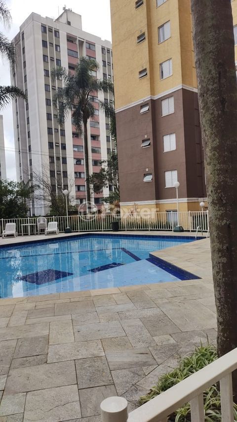 Image 52 - 1016812