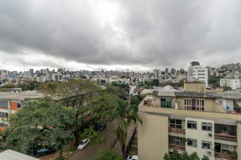 Image 17 - 1016828