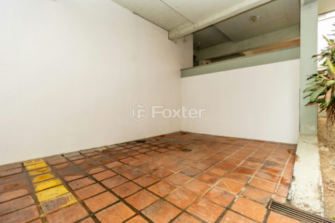 Image 24 - 1016896