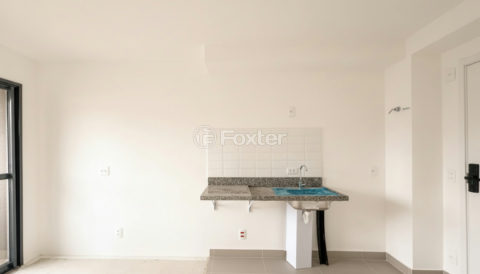 Image 7 - 1016899