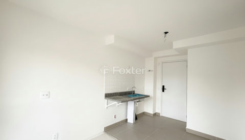 Image 4 - 1016899