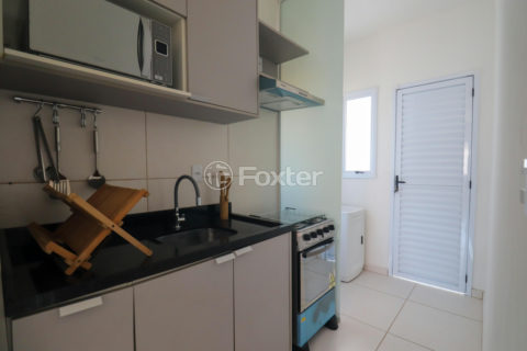 Image 4 - 1016932