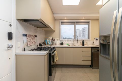 Image 41 - 1016944