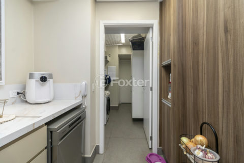 Image 30 - 1016944