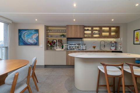 Image 16 - 1016944