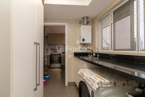 Image 48 - 1016944