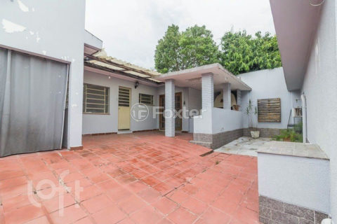 Image 33 - 1016960