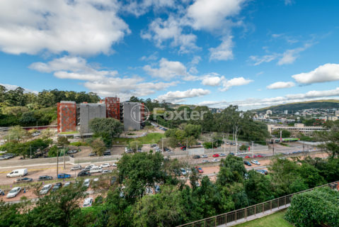 Image 10 - 1016982