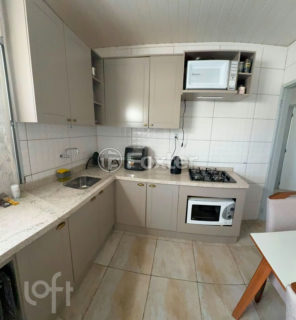 Image 4 - 1016983