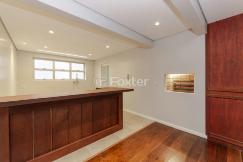 Image 38 - 1016995