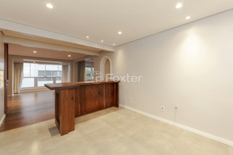 Image 35 - 1016995