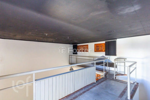 Image 32 - 1017001