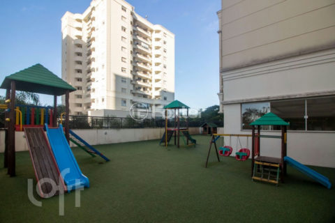 Image 32 - 1017004