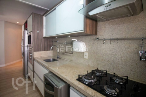 Image 5 - 1017004