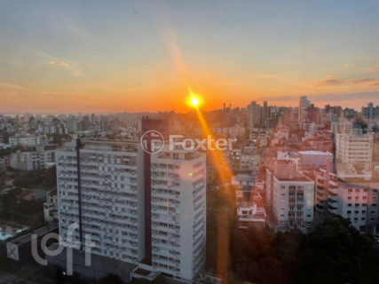 Image 32 - 1017012