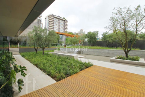 Image 42 - 1017097