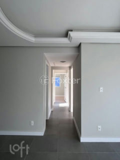 Image 10 - 1017100