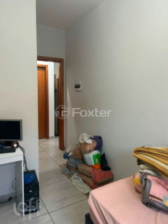Image 10 - 1017117