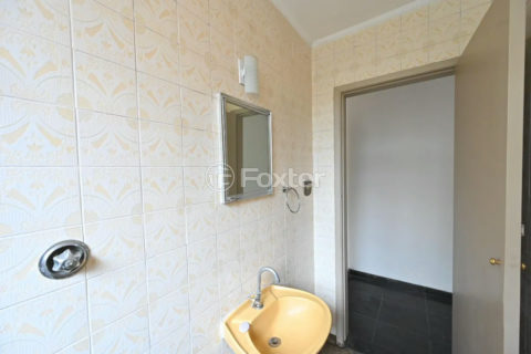 Image 26 - 1017162