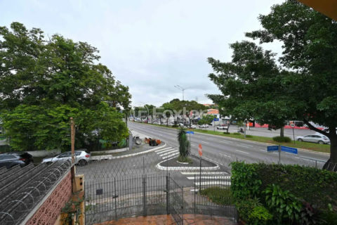 Image 35 - 1017162