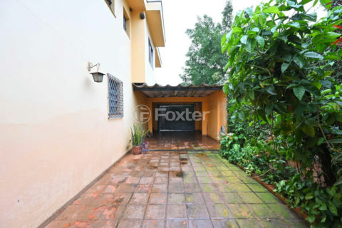 Image 38 - 1017162
