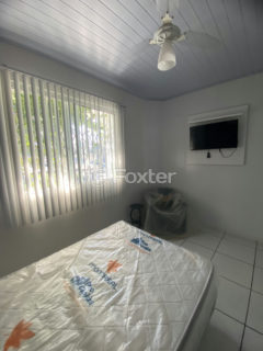 Image 33 - 1017173