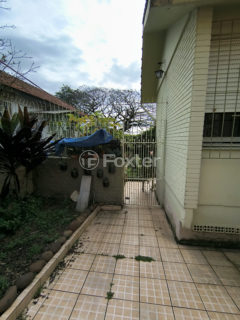 Image 33 - 1017175