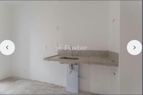 Image 2 - 1017177
