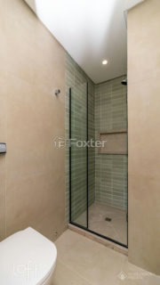 Image 32 - 1017193