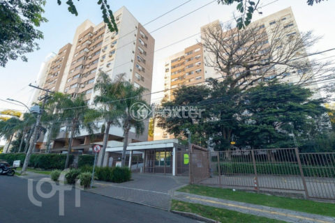 Image 17 - 1017208