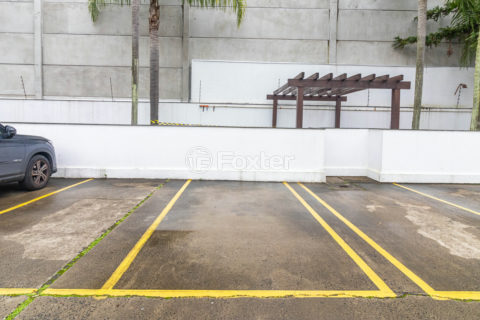 Image 16 - 1017211
