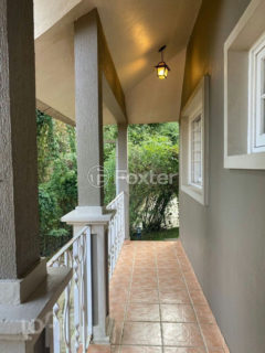 Image 35 - 1017230