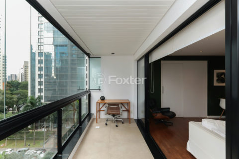 Image 2 - 1017241