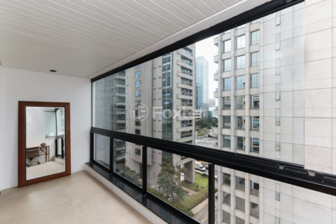 Image 3 - 1017241