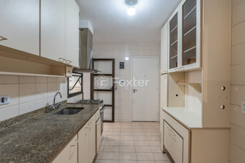 Image 24 - 1017243