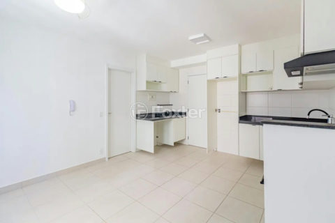Image 3 - 1017244