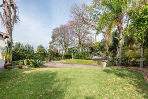 Image 38 - 1017255