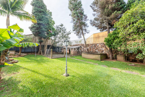 Image 35 - 1017255