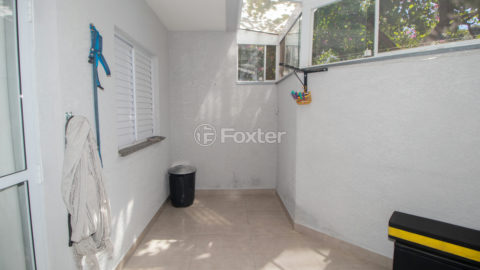 Image 33 - 1017256