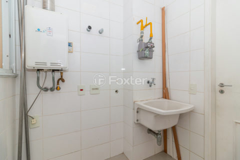 Image 40 - 1017281